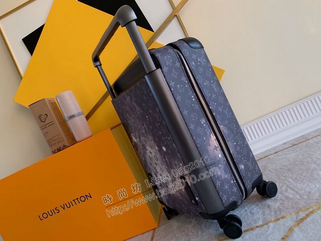 LV行李箱 M23203 寬拉杆拉鏈行李箱 LV星空拉杆箱 四輪拉杆箱xzx1183